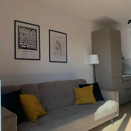 Stylish In The Center