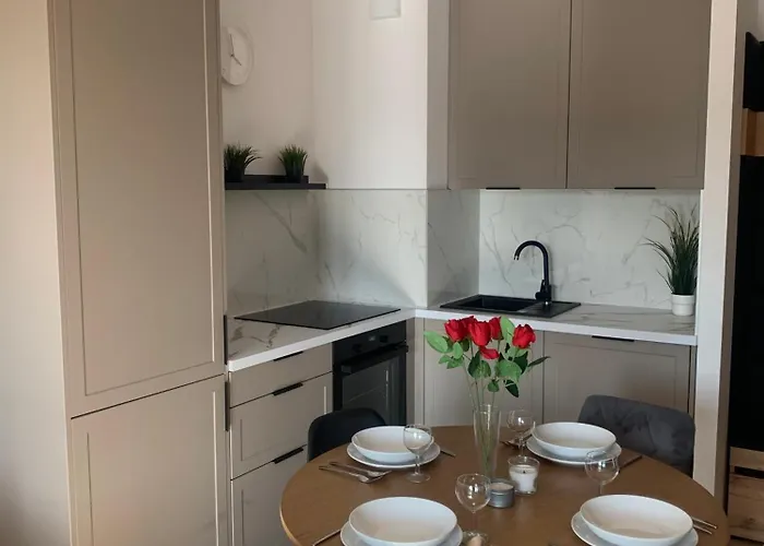 Stylish In The Center